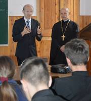 Для студентів Львівської Православної Богословської Академії прочитали лекцію про НАТО