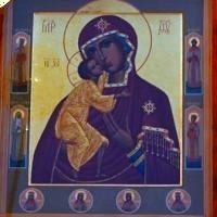 Одеський митрополит УПЦ МП здійснив хресну ходу за мир в Україні з родової іконою російського царя Одеський митрополит УПЦ МП здійснив хресну ходу за мир в Україні з родової іконою російського царя