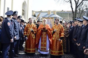  у Чернівцях відбулася традиційна молитовна хресна дорога.