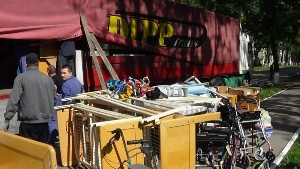 До полтавського військового шпиталю ранзитом через Львів привезли гуманітарну допомогу.(ФОТО,ВІДЕО)