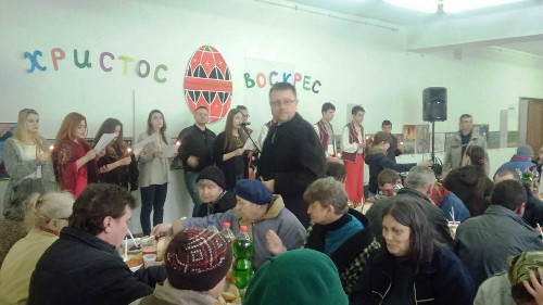  З благословення єпископа Володимира (Груци) у Винниках відбувся благочинний Великодній сніданок
