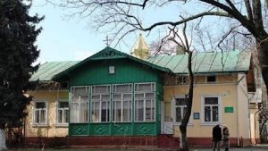 Суд віддав УПЦ МП будівлю дитячого садка в Івано-Франківську 