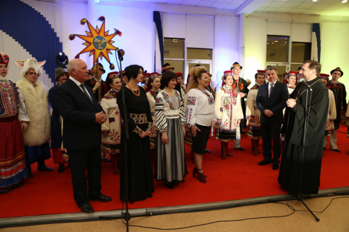 У Києві відбувся щорічний благодійний різдвяний захід «Просфора з Патріархом» (ВІДЕО)