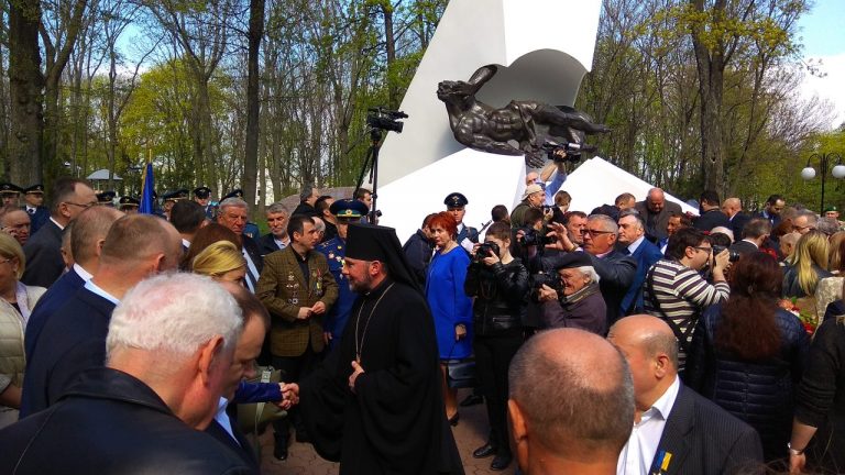 У Харкові молилися за постраждалих від аварії та ліквідаторів ЧАЕС (ВІДЕО)