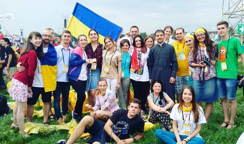 На Світовому Дні Молоді у Кракові приймає участь українська молодь.(ФОТО)