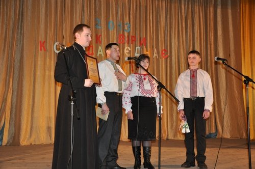 Вручення подячних грамот та солодких подарунків