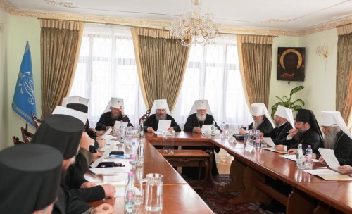 Звернення Синоду УПЦ до до єпископату, духовенства, чернецтва та мирян у зв’язку з останніми подіями Звернення Синоду УПЦ до до єпископату, духовенства, чернецтва та мирян у зв’язку з останніми подіями