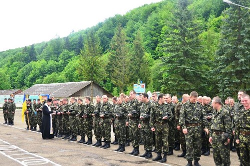 З благословення єпископа на Прикарпатті відбулося офіційне приведення до присяги батальйону оборони