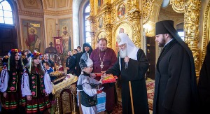 На день Святого Василя діти-сироти, напів-сироти та діти зі Сходу виступили з Патріотичнм вертепом 