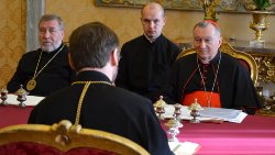 Ватикан вживає всі можливі дипломатичні інструменти для припинення війни в Україні,-кардинал Паролін