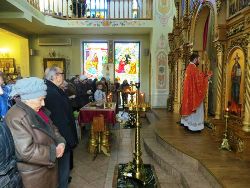 Близько 65 вірних УГКЦ приступило до Таїнства Єлеопомазання (Соборування) в Донецьку.(ФОТО)