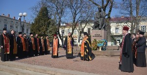 У Коломиї молитвою вшанували 201-у річницю від дня народження Т.Г. Шевченка.(ФОТО)