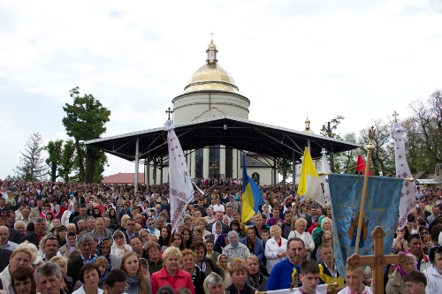 Відбулась XXIII молодіжна піша проща до Гошівської чудотворної ікони.(ФОТО)