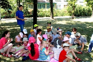 Психосоціальну допомогу дітям вимушених переселенців надає БФ «Карітас Київ».(ФОТО)