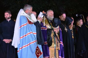 Чернівці: відбулася міжконфесійна молитва за мир в Україні.(ФОТО)