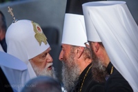 Втричі збільшилася за 2015р. кількість переходів українців від МП до УПЦ КП