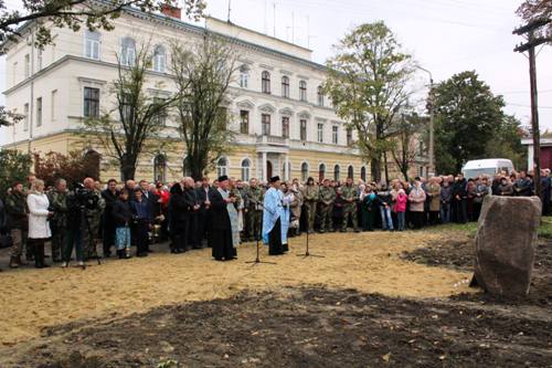 Захисників України вшанували у Жовкві.(ФОТО) Захисників України вшанували у Жовкві.(ФОТО)