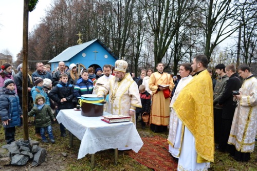 Встановлено та освячено нову каплицю УГКЦ у Шепетівці.(ФОТО)