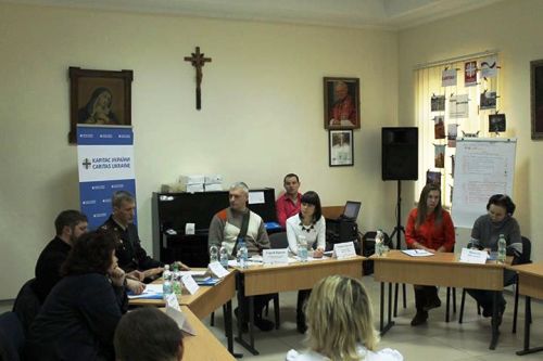 У “Карітасі-Харків” пройшов круглий стіл.(ФОТО)