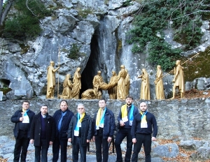 За мир та спокій на українських землях помолилися отці-координатори в Люрді