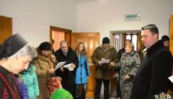 в Івано-Франківську колядували переселенці зі Сходу.(ФОТО)