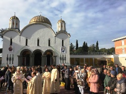 Італія: у фонтаті “Три ангели”  на території собору св.Софії владика УГКЦ Діонісій освятив воду