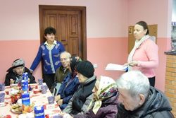 Сприяти діалогу поколінь: «Карітас» надає допомогу та проводить зустрічі для людей літнього віку