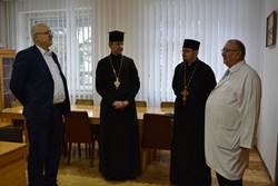 У Тернополі УГКЦ передала матраци для бійців АТО, які лікуються у наркодиспансері.(ФОТО, ВІДЕО) У Тернополі УГКЦ передала матраци для бійців АТО, які лікуються у наркодиспансері.(ФОТО, ВІДЕО)