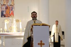 Київ: у Патріаршому соборі Воскресіння Христового УГКЦ відбуваються нічні чування