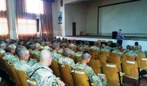 Молодих офіцерів ЗСУ благословили капелани