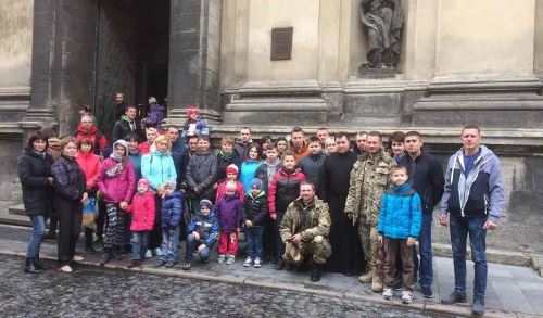 Львів: учасники АТО з сім'ями відвідали Гарнізонний храм