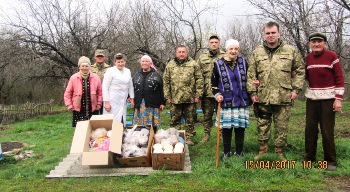 Пасха у зоні АТО - священики принесли радість Воскресіння Христового на Луганщину