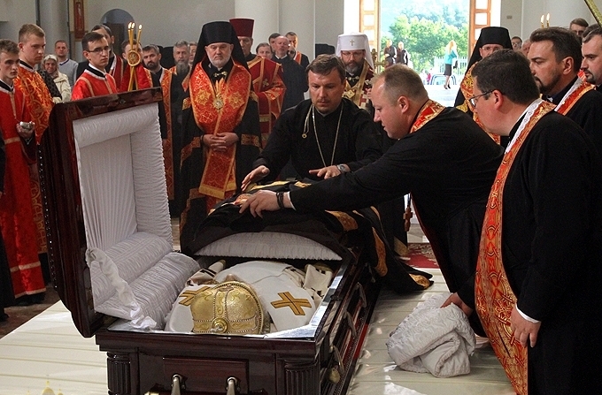 У Києві цілодобово вірні можуть попрощатися зі світлої пам’яті Блаженнішим Любомиром
