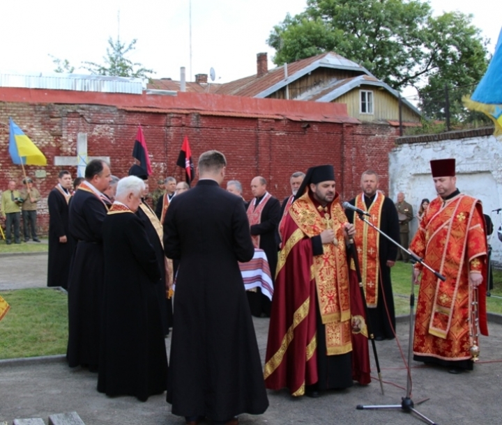 У Дрогобичі вшанували пам’ять закатованих в колишній тюрмі НКВС