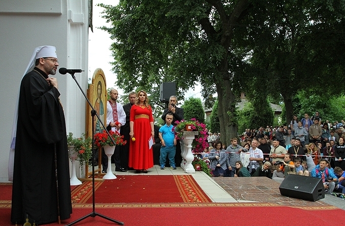 Тільки в спілкуванні і взаємній повазі є можлива свобода в якій потрібно зростати і яку потрібно виховувати», - Глава УГКЦ до молоді в Зарваниці