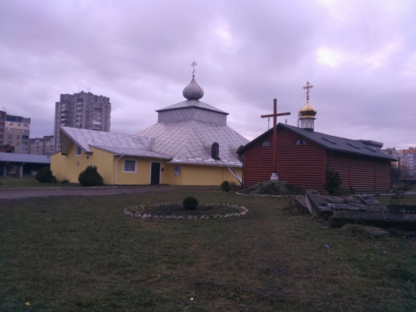 У Львові активісти вимагають демонтувати храм УПЦ МП