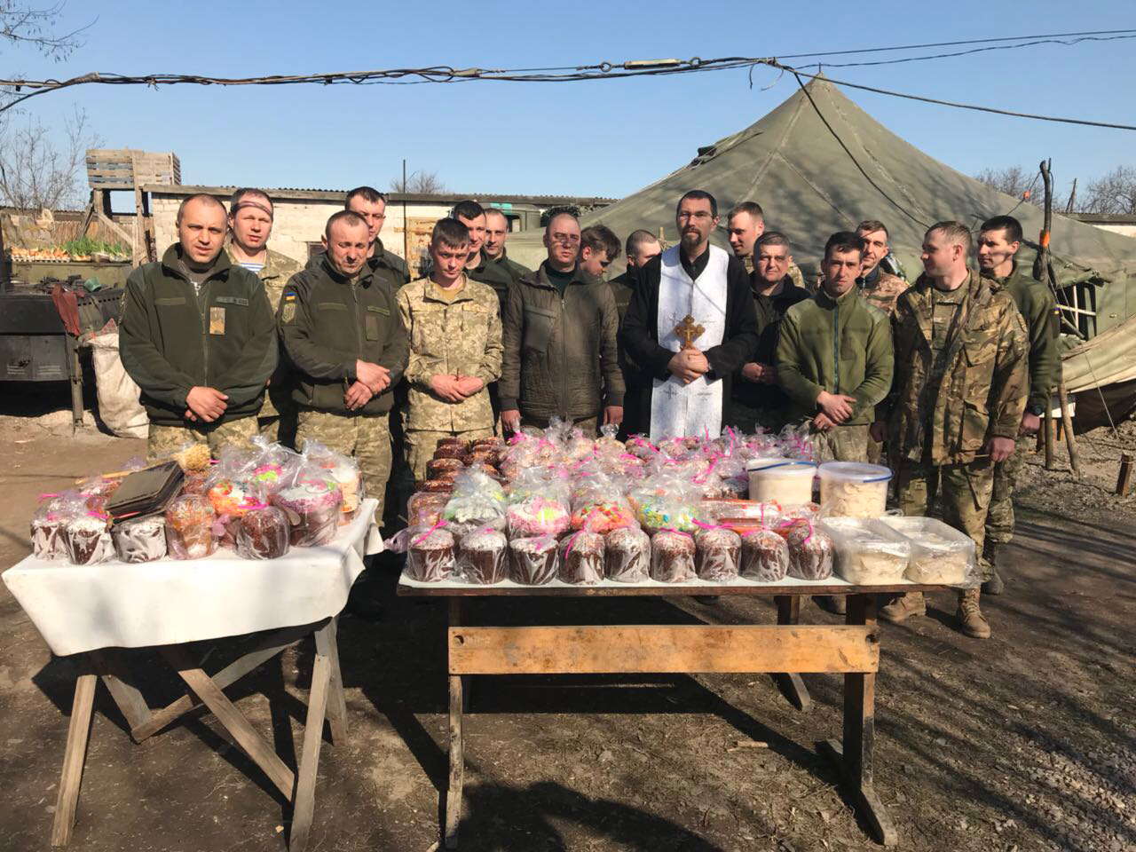 Пасха у зоні АТО: Капелан приніс військовим радість Воскресіння Христового
