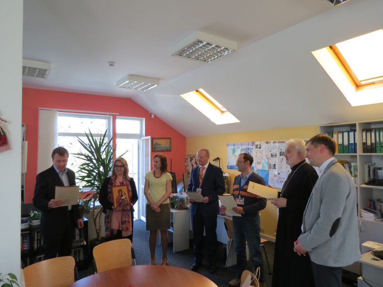 Єпископ-помічник Київської архиєпархії зустрівся із представниками міжнародної організації Інтерньюз