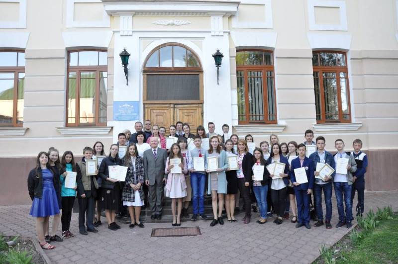 110 учасників олімпіади з 13 областей України в Острозі продемонструвати свої знання Святого Письма