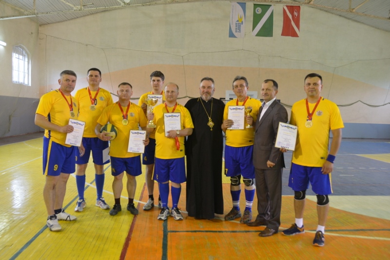 У Коломиї провели міжєпархіальний турнір з волейболу, присвячений пам’яті владики Миколая Сімкайла