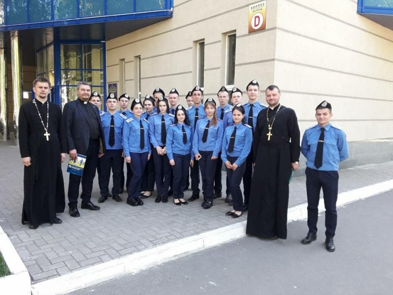 УГКЦ спільно з Національним університетом державної податкової служби України обговорили Соціальну проблематику війни і миру 