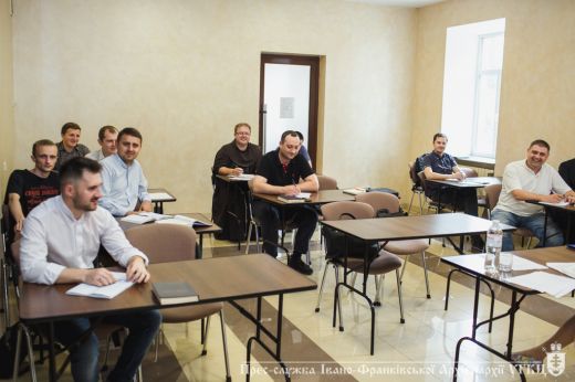 В Івано-Франківську завершився навчальний семестр ліцензіату з канонічного права