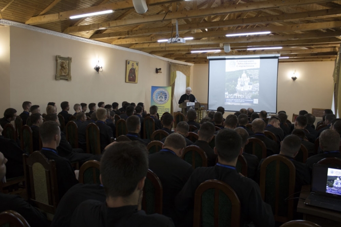 У Зарваниці триває VIII практичний спецкурс ПМВ УГКЦ з місійного служіння