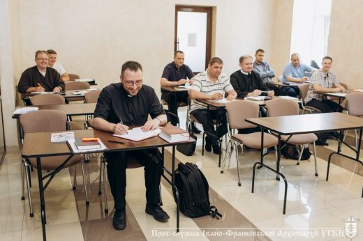В Івано-Франківську завершився четвертиий заїзд ліцензіату з канонічного права 