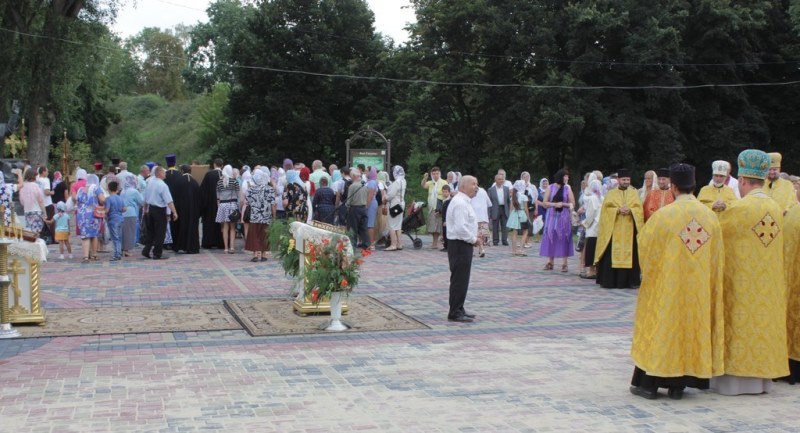 У Володимирі-Волинському делегація УПЦ МП покинула святкові заходи через вірш Кобзаря (ВІДЕО)