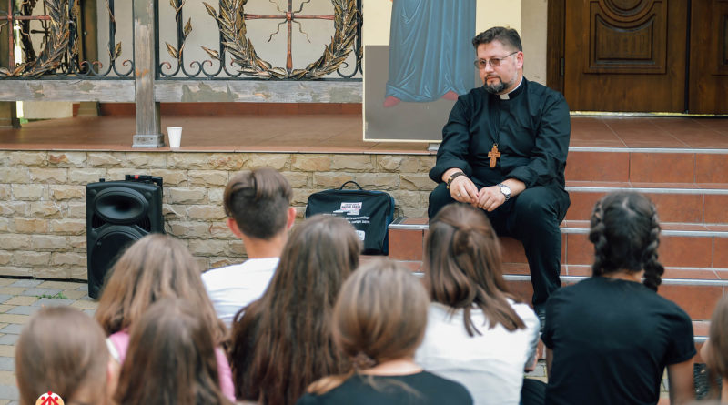 «Слухати серцем – це вміти читати між рядками»