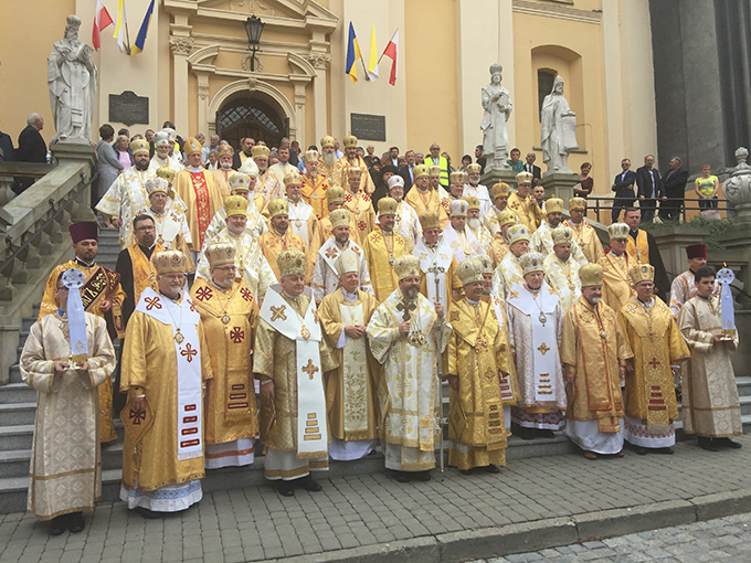 Члени Синоду відсвяткували 325-ту річницю відновлення єдності Перемишльської єпархії УГКЦ з Римською Апостольською Столицею