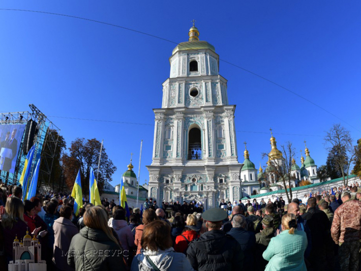 Владика Богдан (Дзюрах) привітав українців з великим днем – святом Покрови та Захисника Вітчизни (ВІДЕО)