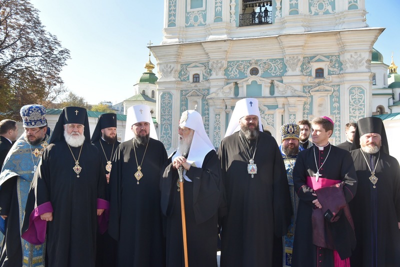 На Софіївському майдані відбувся подячний молебень за Україну
