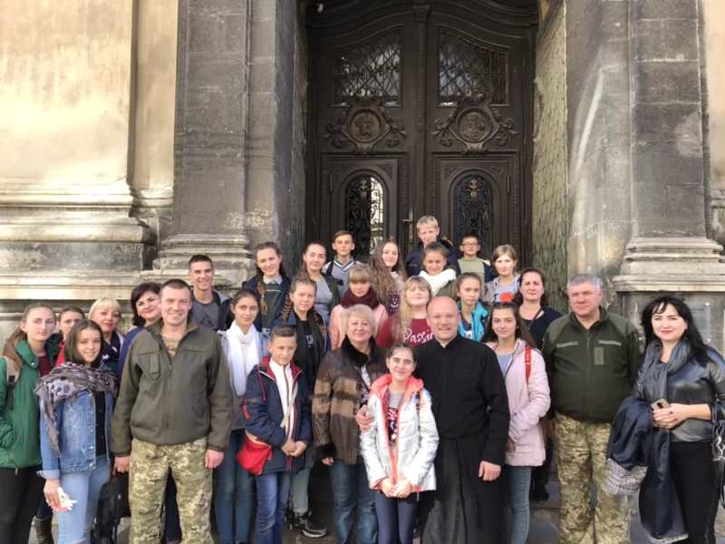 Гарнізонний храм свв. апп. Петра і Павла відвідали діти з Слов'янська